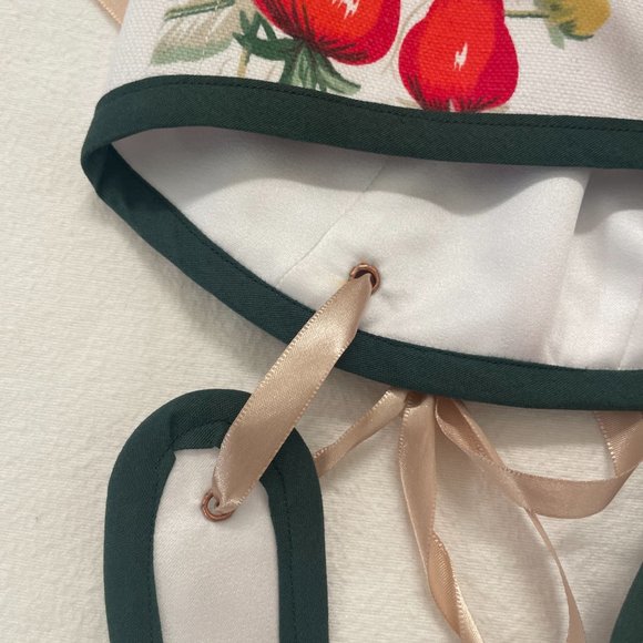 Fashionable Corsets - Picture 10 of 12